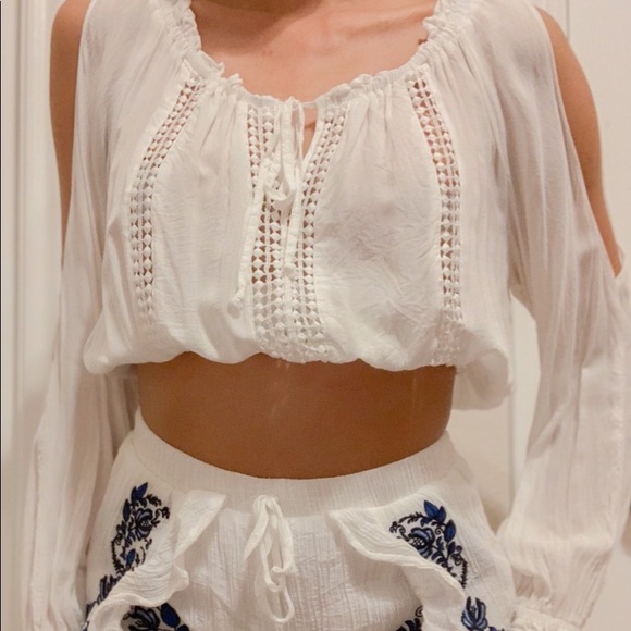 Divided Tops - Flowy Off-the-Shoulder Top